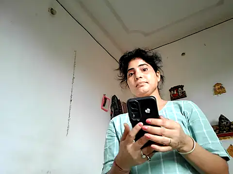 POJA SHARMAA online show from 07-31-26, 05:29