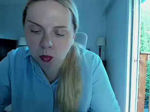 I LOVE YOUUU online show from 07-31-26, 02:33