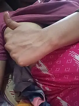 Snapshot of Deepali- chatting on 07-29-26, 01:09 Deepali- online show from 07-29-26, 01:09