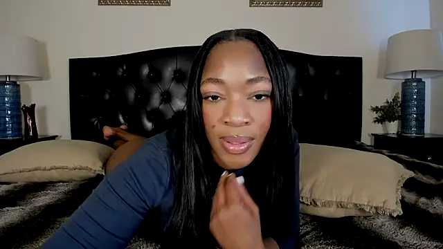 nicolesolace online show from 03-17-26, 09:18