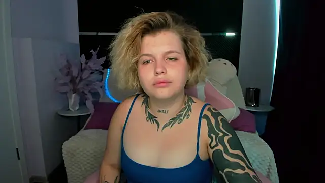 Eva Starfire  online show from 08-02-26, 03:38