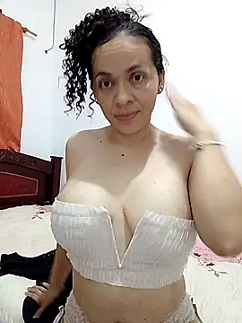ValeriaVelvetHot online show from 08-09-26, 02:35