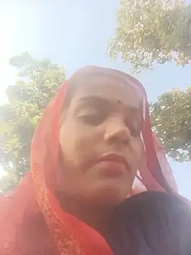 Snapshot of Aarohi_Yadavv chatting on 07-31-26, 12:59 Aarohi Yadavv online show from 07-31-26, 12:59