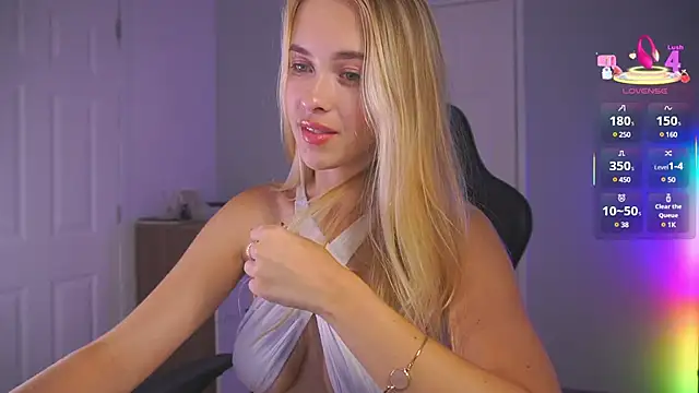 DanikaDillan online show from 03-03-25, 01:42