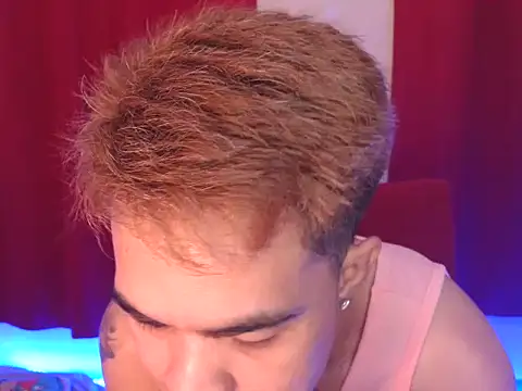 Snapshot of mike_jm chatting on 10-29-25, 09:44 mike jm online show from 10-29-25, 09:44