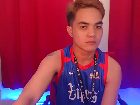 Snapshot of mike_jm chatting on 10-30-25, 12:17 mike jm online show from 10-30-25, 12:17