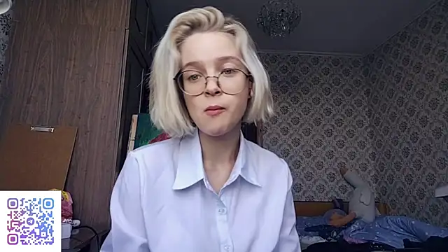 Smartemilia online show from 08-05-26, 05:32
