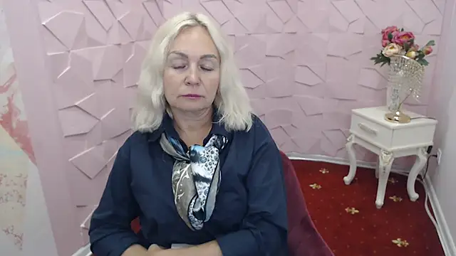 Snapshot of Jinna_luvv chatting on 08-05-26, 10:40 Jinna luvv online show from 08-05-26, 10:40