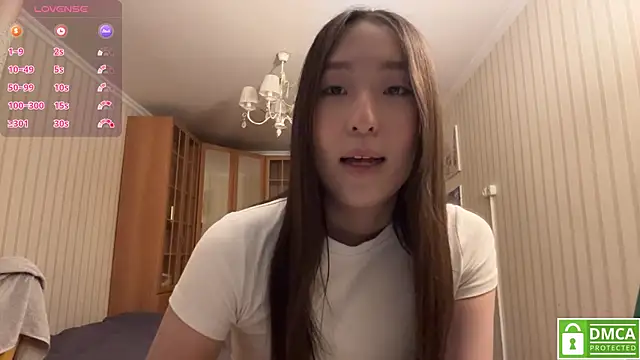 Snapshot of Moniesta chatting on 08-08-26, 10:34 Moniesta online show from 08-08-26, 10:34