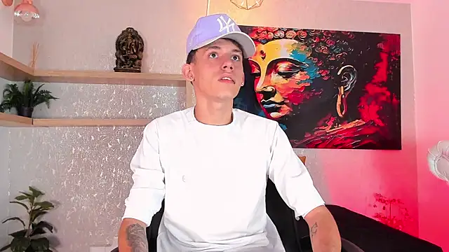 mikebenefleck   online show from 08-06-26, 03:19