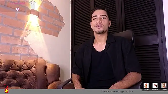 Snapshot of Alejandro_Greco chatting on 08-09-26, 12:01 Alejandro Greco online show from 08-09-26, 12:01