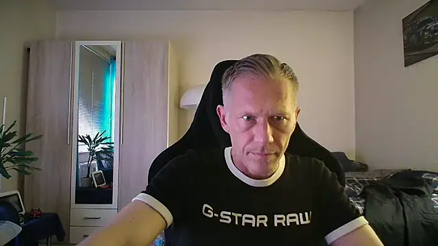 Snapshot of slaveboy2016@xh chatting on 06-01-26, 06:53 slaveboy2016xh online show from 06-01-26, 06:53
