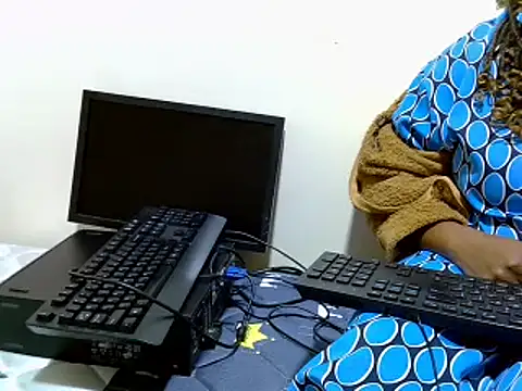 creamy val online show from 08-07-26, 04:09