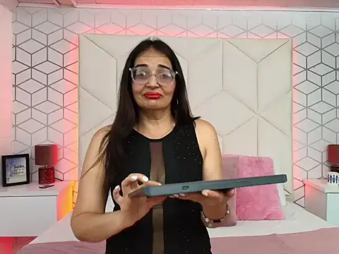 VickyBellmont online show from 08-08-26, 07:38