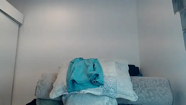 Snapshot of leanna23 chatting on 06-14-26, 03:19 leanna23 online show from 06-14-26, 03:19