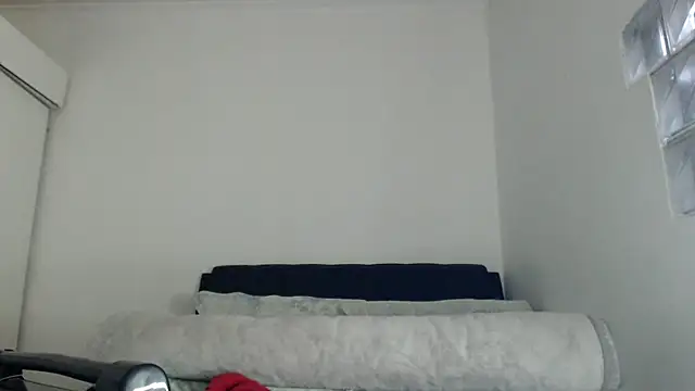 Snapshot of leanna23 chatting on 07-14-26, 05:01 leanna23 online show from 07-14-26, 05:01
