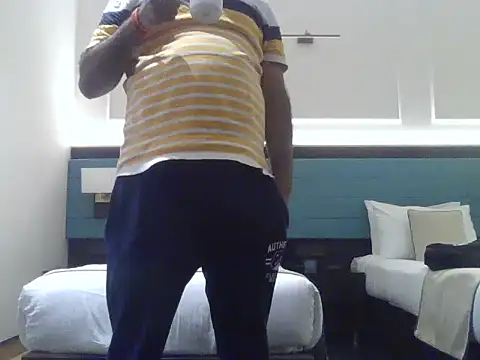 Snapshot of rarindam17 chatting on 02-22-26, 11:31 rarindam17 online show from 02-22-26, 11:31