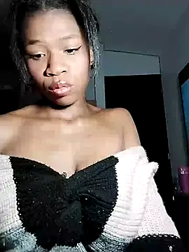 Snapshot of angel_allis chatting on 12-04-24, 06:00 angel allis online show from 12-04-24, 06:00