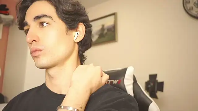 AlanDeNavarre online show from 02-15-25, 10:21