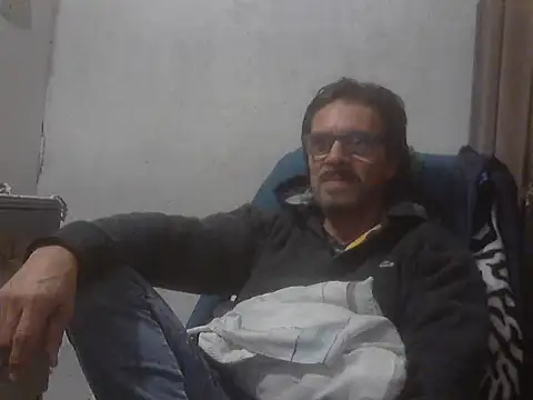 Snapshot of el_principe_hot chatting on 09-09-25, 01:38 el principe hot online show from 09-09-25, 01:38