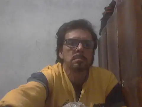 Snapshot of el_principe_hot chatting on 09-10-25, 02:11 el principe hot online show from 09-10-25, 02:11