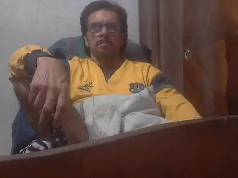 Snapshot of el_principe_hot chatting on 09-11-25, 02:11 el principe hot online show from 09-11-25, 02:11