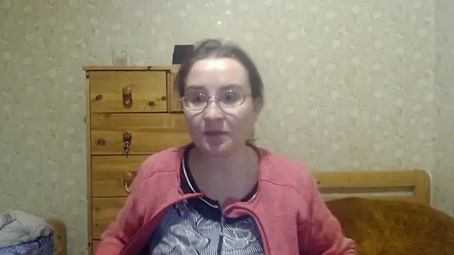 Snapshot of Smart_Rose chatting on 02-06-25, 05:19 Smart Rose online show from 02-06-25, 05:19