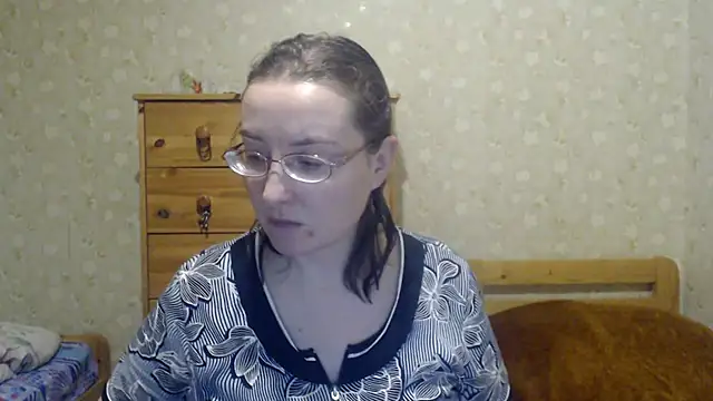 Snapshot of Smart_Rose chatting on 02-11-25, 10:18 Smart Rose online show from 02-11-25, 10:18