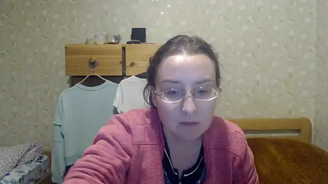 Snapshot of Smart_Rose chatting on 03-04-25, 03:37 Smart Rose online show from 03-04-25, 03:37