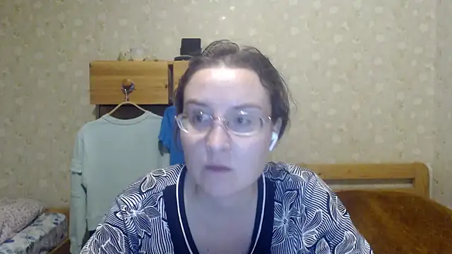 Snapshot of Smart_Rose chatting on 03-04-25, 07:22 Smart Rose online show from 03-04-25, 07:22