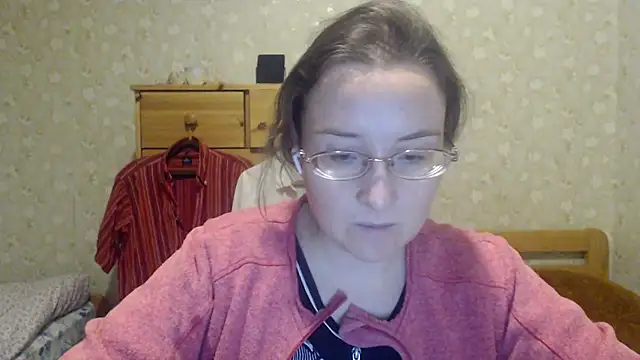 Snapshot of Smart_Rose chatting on 03-05-25, 03:07 Smart Rose online show from 03-05-25, 03:07