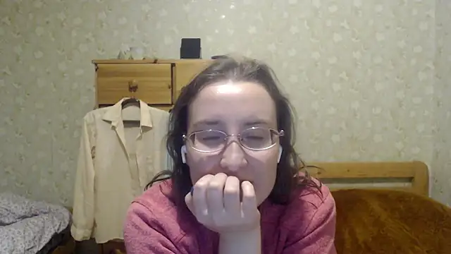 Snapshot of Smart_Rose chatting on 03-05-25, 09:59 Smart Rose online show from 03-05-25, 09:59