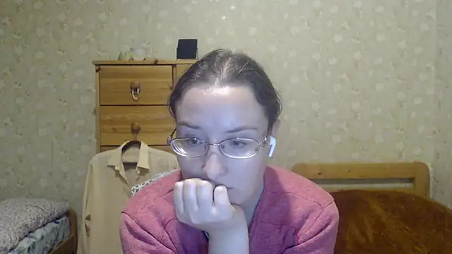 Snapshot of Smart_Rose chatting on 03-06-25, 09:53 Smart Rose online show from 03-06-25, 09:53