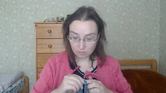 Snapshot of Smart_Rose chatting on 03-07-25, 12:56 Smart Rose online show from 03-07-25, 12:56