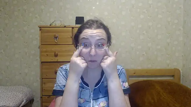 Snapshot of Smart_Rose chatting on 03-08-25, 07:53 Smart Rose online show from 03-08-25, 07:53