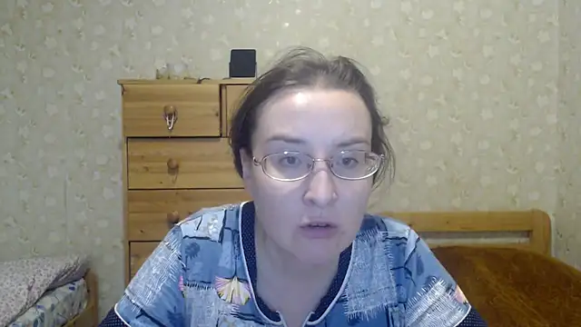 Snapshot of Smart_Rose chatting on 03-12-25, 01:08 Smart Rose online show from 03-12-25, 01:08