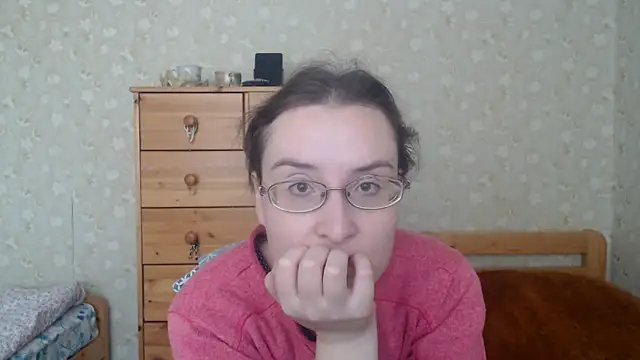 Snapshot of Smart_Rose chatting on 03-16-25, 12:44 Smart Rose online show from 03-16-25, 12:44