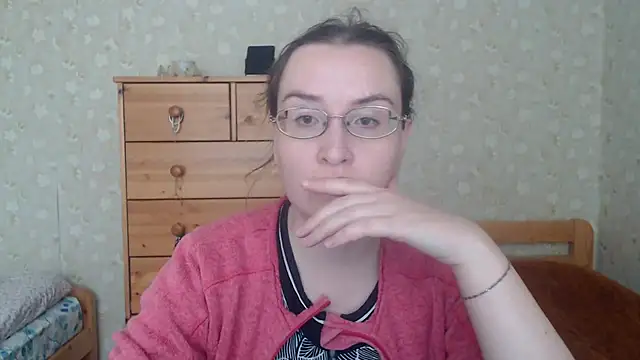 Snapshot of Smart_Rose chatting on 03-20-25, 12:53 Smart Rose online show from 03-20-25, 12:53