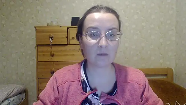 Snapshot of Smart_Rose chatting on 03-21-25, 08:08 Smart Rose online show from 03-21-25, 08:08