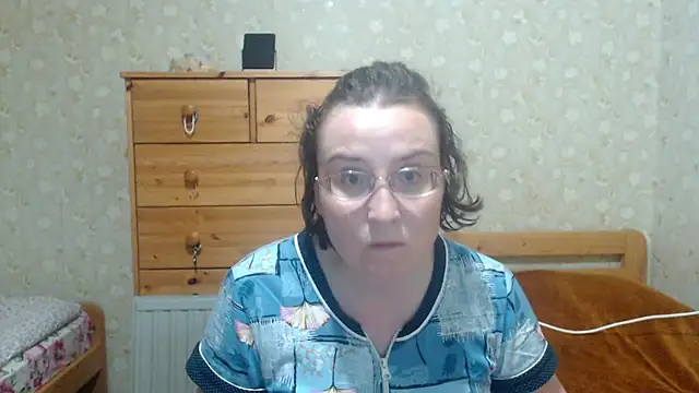 Snapshot of Smart_Rose chatting on 09-20-25, 10:00 Smart Rose online show from 09-20-25, 10:00