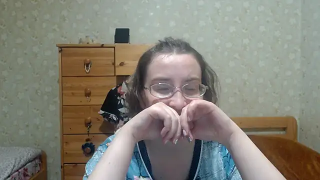 Snapshot of Smart_Rose chatting on 09-22-25, 10:23 Smart Rose online show from 09-22-25, 10:23