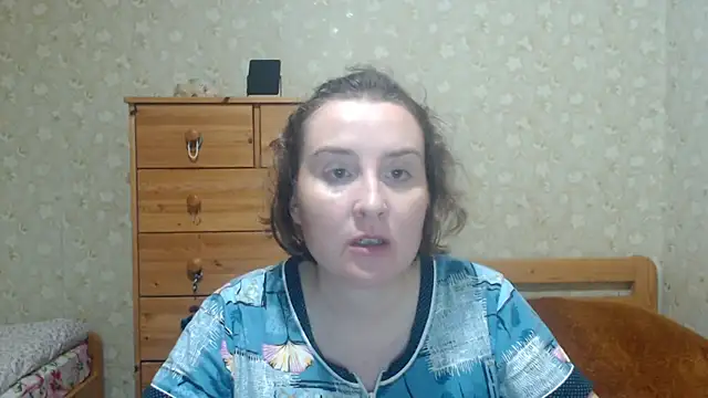 Snapshot of Smart_Rose chatting on 09-23-25, 04:10 Smart Rose online show from 09-23-25, 04:10