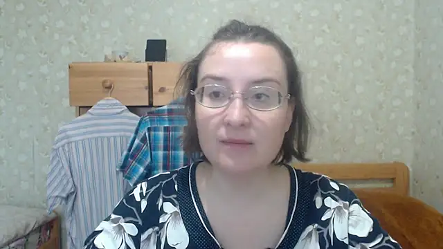 Snapshot of Smart_Rose chatting on 10-03-25, 12:46 Smart Rose online show from 10-03-25, 12:46