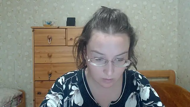 Snapshot of Smart_Rose chatting on 10-04-25, 01:31 Smart Rose online show from 10-04-25, 01:31