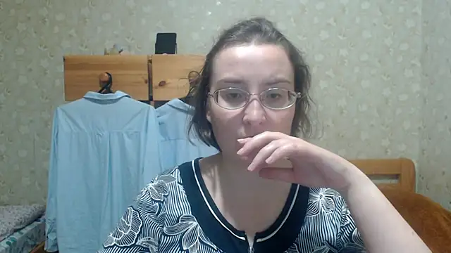 Snapshot of Smart_Rose chatting on 10-10-25, 07:57 Smart Rose online show from 10-10-25, 07:57