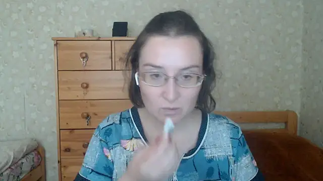 Snapshot of Smart_Rose chatting on 11-02-25, 09:55 Smart Rose online show from 11-02-25, 09:55