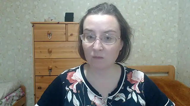 Snapshot of Smart_Rose chatting on 11-08-25, 12:16 Smart Rose online show from 11-08-25, 12:16