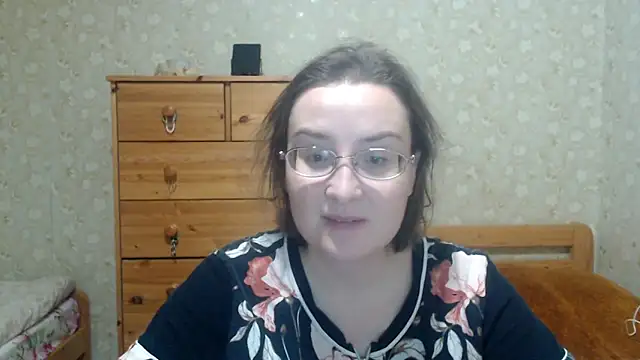 Snapshot of Smart_Rose chatting on 11-21-25, 03:44 Smart Rose online show from 11-21-25, 03:44