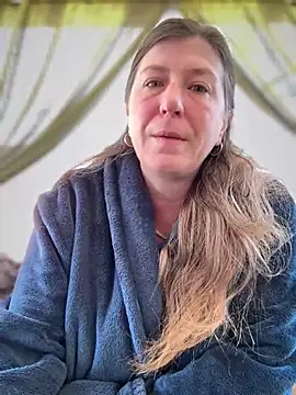 Snapshot of Natali_UA chatting on 04-22-26, 06:16 Natali UA online show from 04-22-26, 06:16