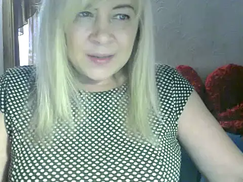 Snapshot of AgoniA7 chatting on 02-10-25, 08:42 AgoniA7 online show from 02-10-25, 08:42